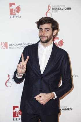 Alvaro Tauchert Soler auf bei der Preisverleihung des Deutschen Musikautorenpreises am 30.03.2017 Alvaro Tauchert Soler auf bei der Preisverleihung des Deutschen Musikautorenpreises am 30.03.2017