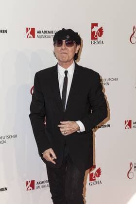 Klaus Meine auf bei der Preisverleihung des Deutschen Musikautorenpreises am 30.03.2017 Klaus Meine auf bei der Preisverleihung des Deutschen Musikautorenpreises am 30.03.2017