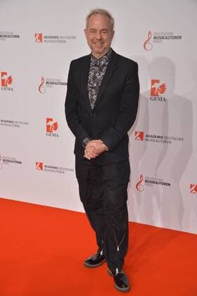 Helmut Zerlett Ankunft Deutscher Musikautorenpreis im Hotel Ritz-Carlton in Berlin, am 30.03.2017