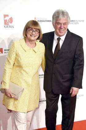 Rolf Zuckowski mit Ehefrau Monika bei der 9. Verleihung des Deutschen Musikautorenpreises 2017 im Hotel Ritz Carlton. Berlin, 30.03.2017 Foto:xF.xKernx xFuturexImage