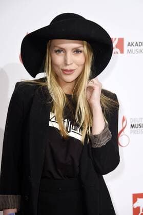 Alexa Feser bei der 9. Verleihung des Deutschen Musikautorenpreises 2017 im Hotel Ritz Carlton. Berlin, 30.03.2017 Foto:xF.xKernx xFuturexImage