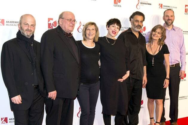 Die Jury: Detlev Glanert, Marek Pompetzki, Sarah Hakenberg, Catharina Sieland, Samir Odeh-Tamimi, Jutta Staudenmeyer und Andreas Weidinger bei der 9. Verleihung des Deutschen Musikautorenpreises 2017 im Hotel Ritz Carlton. Berlin, 30.03.2017 Foto:xK.xWernerx xFuturexImage