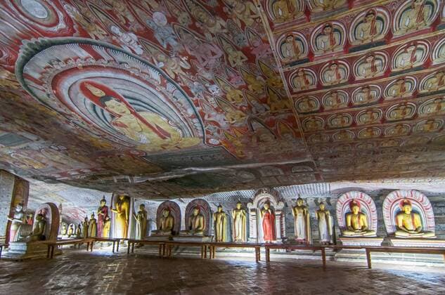Cave of the Great Kings, Dambulla Cave Temples, UNESCO World Heritage Site, Central Province, Sri Lanka, Asia  BEW1CD3CC55