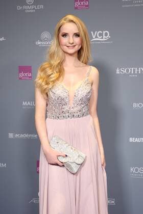 Anna Hiltrop bei der Verleihung vom Gloria - Deutscher Kosmetikpreis am 31.03.2017 in Düsseldorf Gloria - Deutscher Kosmetikpreis 2017 in Duesseldorf 