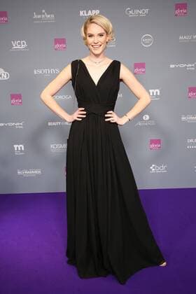 Kim Hnizdo bei der Verleihung vom Gloria - Deutscher Kosmetikpreis am 31.03.2017 in Düsseldorf Gloria - Deutscher Kosmetikpreis 2017 in Duesseldorf 