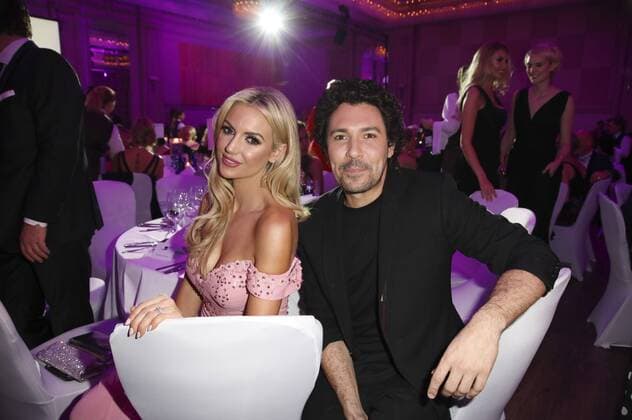 Rosanna Davison und Boris Entrup bei der 4. Verleihung des Deutschen Kosmetikpreises Gloria 2017 im Hilton Düsseldorf. Düsseldorf, 31.03.2017 Foto:xS.xGabschx xFuturexImage