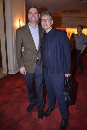 Rolf Scheider mit Freund Daniel Krauer Premiere der Wellnesskomoedie AUFGUSS im Theater am Kurfuerstendamm in Berlin, am 02.03.2017