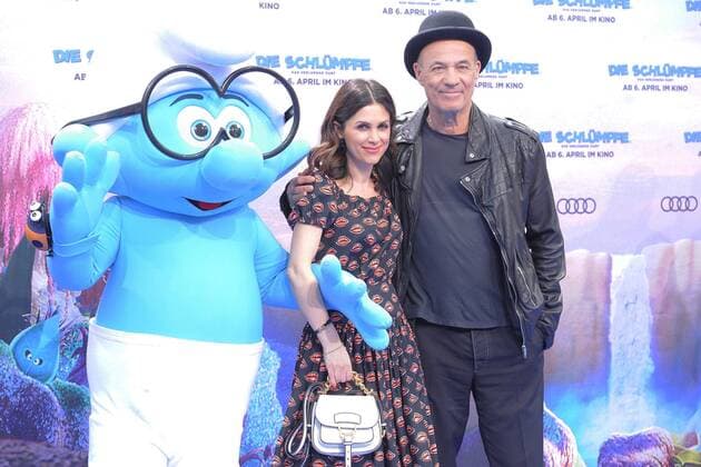 Viktoria Lauterbach, Heiner Lauterbach Ankunft am Blauen Teppich zur Deutschlandpremiere des Animationsfilmes, Die Schluempfe, das verlorene Dorf im Cinestar im Sony Center in Berlin, am 02.04.2017