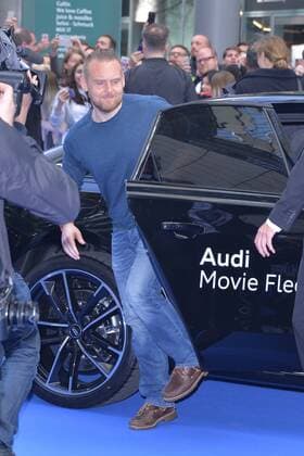 Axel Stein ankommend zum Event Ankunft am Blauen Teppich zur Deutschlandpremiere des Animationsfilmes, Die Schluempfe, das verlorene Dorf im Cinestar im Sony Center in Berlin, am 02.04.2017
