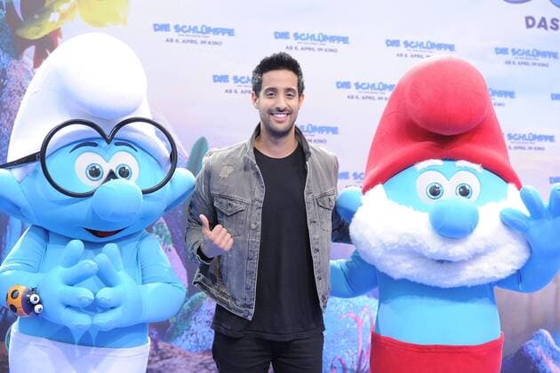 Sami Slimani Ankunft am Blauen Teppich zur Deutschlandpremiere des Animationsfilmes, Die Schluempfe, das verlorene Dorf im Cinestar im Sony Center in Berlin, am 02.04.2017