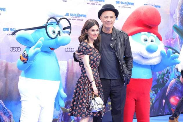 Viktoria Lauterbach, Heiner Lauterbach Ankunft am Blauen Teppich zur Deutschlandpremiere des Animationsfilmes, Die Schluempfe, das verlorene Dorf im Cinestar im Sony Center in Berlin, am 02.04.2017