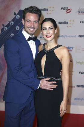 Sebastian Pannek und Clea-Lacy Juhn bei der 12. Verleihung des PRG Live Entertainment Award in der Festhalle Frankfurt. Frankfurt am Main, 03.04.2017 Foto:xS.xGabschx xFuturexImage