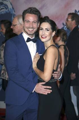 Sebastian Pannek und Clea-Lacy Juhn bei der 12. Verleihung des PRG Live Entertainment Award in der Festhalle Frankfurt. Frankfurt am Main, 03.04.2017 Foto:xS.xGabschx xFuturexImage