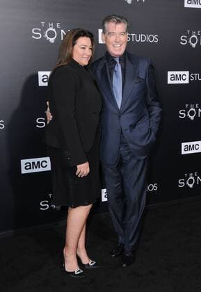 216750 Birdie Thompson AdMedia Starface 2017-04-03 CA Hollywood Etats-Unis Première du film The Son à Los Angeles. 03 April 2017 - Hollywood, California - Keely Shaye Smith, Pierce Brosnan. Premiere screening of AMC s The Son held at ArcLight Hollywood in Hollywood. Photo Credit: Birdie Thompson AdMedia  Copyright: xBirdiexThompson AdMediax STAR_216750_010
