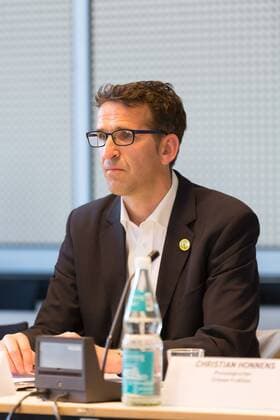 stefan-zeitz.de, 06.04.2017, Berlin, Deutschland, GER, Berliner Abgeordnetenhaus, Berlin bekommt als erstes Bundesland ein Radgesetz, Pressekonferenz , Heinrich Strössenreuther (Volksentscheid Fahrrad)