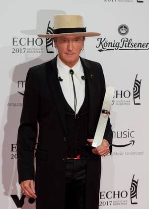 Berlin, Germany 06.04.2017, Echo 2017 Deutscher Musikpreis, Marius Mueller-Westernhagen mit dem Echo ( DeFodi001
