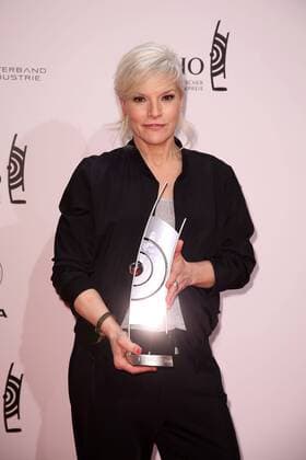 Preisträgerin Ina Müller bei der Verleihung vom Echo am 06.04.2017 in Berlin Echo Verleihung 2017 in Berlin- Preistraeger - Gewinner Photocall 