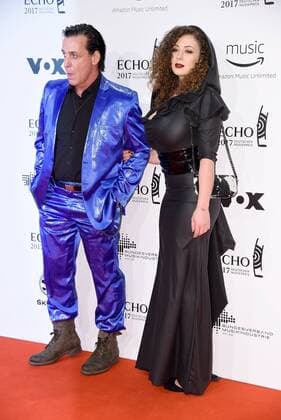 Till Lindemann mit neuer Freundin Leila Lowfire Roter Teppich zur Echo Verleihung 2017 in der Messe Berlin am 06.04.2017