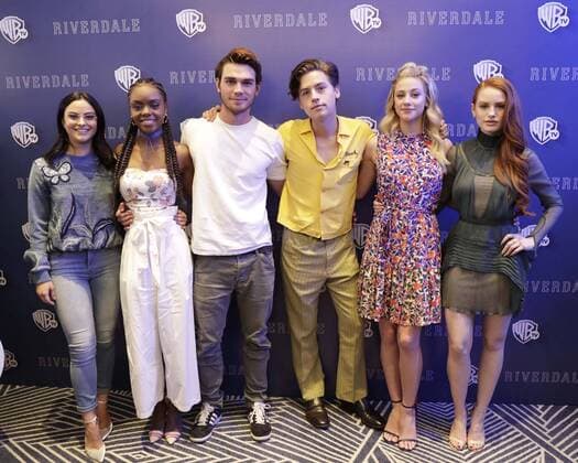 April 6, 2017 - Mexico - EUM20170406ESP17. JPG.CIUDAD DE MEXICO TV-Riverdale.- Los actores Camila Mendes, Ashleigh Murray, KJ Apa, Cole Sprouse, Lili Reinhart y Madelaine Petsch, reparto de la serie televisiva Riverale, basada en el comic Archie, 6 de abril de 2017, en la respectiva presentacion. Foto: Agencia EL UNIVERSALIvan StephensJMA Mexico  - ZUMAu78_ 20170406_zaf_u78_065 Copyright: xElxUniversalx