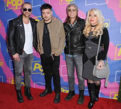 April 6, 2017 - Los Angeles, CA, United States - 06 April 2017 - Los Angeles, California - Joey Lawrence, Andrew Lawrence, Matthew Lawrence. Premiere Of Pop TV s Hollywood Darlings and Return of the Mac held at iPic Theaters in Los Angeles. Photo Credit: AdMedia Los Angeles United States - ZUMAa123 20170406_zaa_a123_076 Copyright: xBirdiexThompsonx