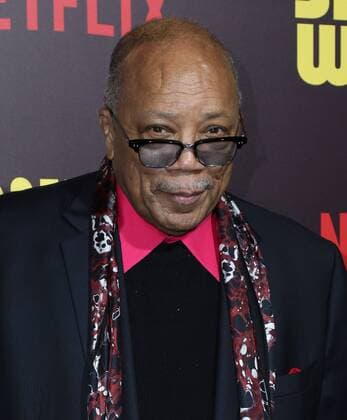 April 6, 2017 - 7 April, 2017- Hollywood, California - Quincy Jones, the premiere of Netflix s Sandy Wexler . Photo Credit: PMA AdMedia - ZUMAa123 20170406_zaa_a123_159 Copyright: xPma Admediax