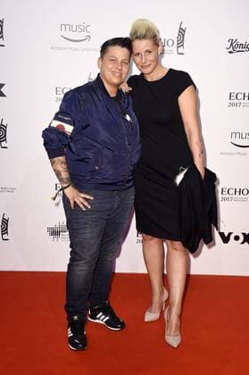Kerstin Ott mit Gattin Carolina bei der 26. Verleihung des Deutschen Musikpreises Echo 2017 in der Messe Berlin. Berlin, 06.04.2017 Foto:xF.xKernx xFuturexImage