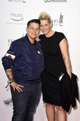 Kerstin Ott mit Gattin Carolina bei der 26. Verleihung des Deutschen Musikpreises Echo 2017 in der Messe Berlin. Berlin, 06.04.2017 Foto:xF.xKernx xFuturexImage