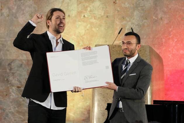 07.04.2017 ,Deutschland, Frankfurt am Main, Paulskirche Internationale Messe für Services und Technologien für Veranstaltungen Verleihung des Frankfurter Musikpreises an David Garrett mit Stadtrat Mike Josef
