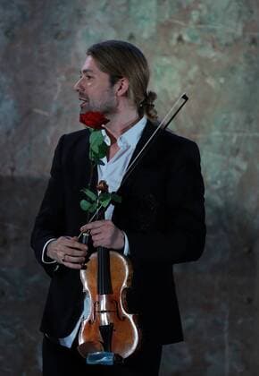 (170408) -- FRANKFURT, April 8, 2017 -- Violinist David Garrett attends the awarding ceremony of the Frankfurt Music Prize 2017 at the St Paul s Church in Frankfurt, Germany on April 7, 2017. David Garrett was honored with the Frankfurt Music Prize 2017 on Friday. )(dtf) GERMANY-FRANKFURT-DAVID GARRETT-MUSIC LuoxHuanhuan 