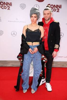 Alina Süggeler und Andreas Weizel von der Gruppe Frida Gold bei der Conni & Co 2 Film Premiere am 9.04.2017 in Berlin Conni & Co 2 Filmpremiere in Berlin, 2017 