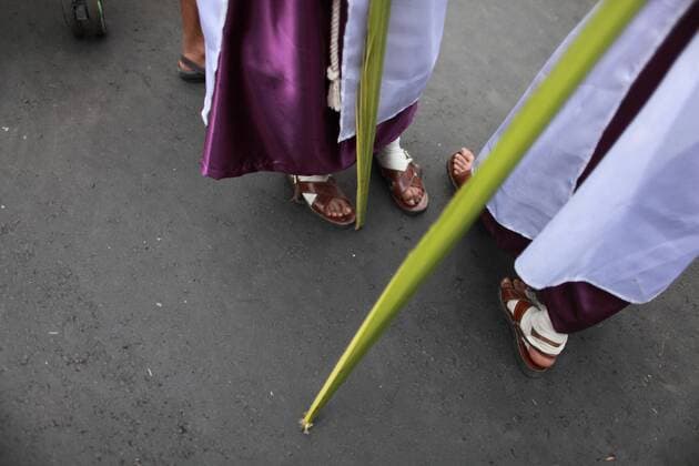 April 9, 2017 - Mexico City, Mexico - Roman Catholic devotes During Palm Sunday. Palm fronds are waved to be blessed by a priest to commemorate Palm Sunday which marks the beginning of Holy Week Sunday, April 9, 2017 at the San Lucas church Iztapalapa, Mexico. For Christians, Palm Sunday marks Jesus Christ s entrance into Jerusalem when his followers laid palm branches in his path, prior to his crucifixion. Mexico City Mexico  - ZUMAn230 20170409_zaa_n230_306 Copyright: xEmilioxEspejelx