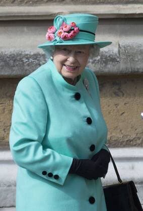 . 16 04 2017. London, United Kingdom. The Queen arriving for the Easter Sunday church service at Windsor Castle, United Kingdom.  xStephenxLockx xi-Imagesx IIM-14899-0015