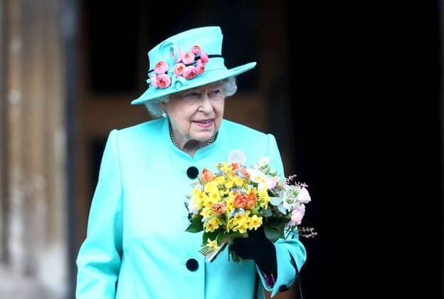 . 16 04 2017. London, United Kingdom. The Queen leaving the Easter Sunday church service at Windsor Castle, United Kingdom.  xCPNAxPOOLxx xi-Imagesx IIM-14899-0068