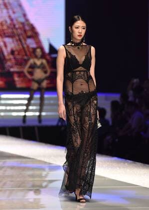 April 19, 2017 - Shenzhen, Shenzhen, China - Shenzhen, CHINA-April 19 2017: (EDITORIAL USE ONLY. CHINA OUT) A model presents one piece of Oleno creation during the 2017 China (Shenzhen) International Brand Underwear Fair in south China s Shenzhen, April 19th, 2017. Shenzhen China  - ZUMAs145 20170419_zaa_s145_188 Copyright: xOuxJinweix