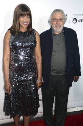 Robert De Niro mit Gattin Grace Hightower bei der Weltpremiere von Clive Davis: The Soundtrack of Our Lives zur Eröffnung des Tribeca Film Festival 2017 in der Radio City Music Hall. New York, 19.04.2017 Foto:xD.xVanxTinex xFuturexImage