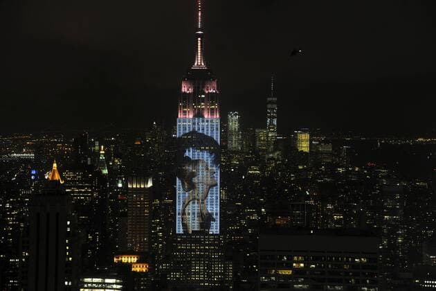 Blick auf das Empire State Building beim Harper s Bazaar s 150th Anniversay Event mit Motiven aus 15 Decaden aus Bazaar s Archiven. New York, 19.04.2017 Foto:xD.xVanxTinex xFuturexImage