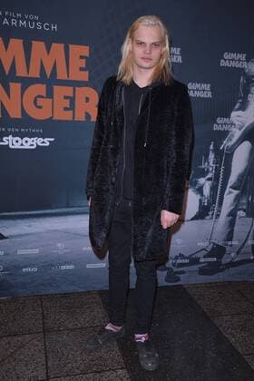 Wilson Gonzales Ochsenknecht Ankunft Iggy POPs Birthday Bash zum Konzert Kinofilm GIMME DANGER im KIno International in Berlin am 20.04.2017