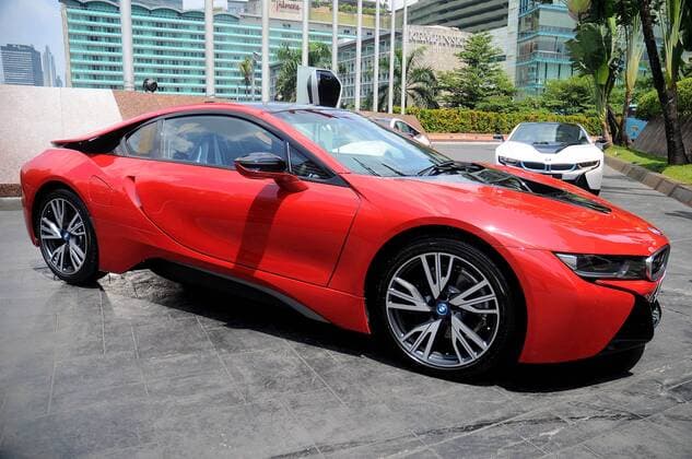 April 20, 2017 - Jakarta, Jakarta, Indonesia - A BMW i8 is seen on the street in Jakarta, Indonesia, on April 20, 2017. BMW i8 Protonic Red Edition is the only unit in Indonesia will be submitted to the first owner. This model was created BMW in exclusive hybrid car performance each country only gets a share of one unit. Jakarta Indonesia  - ZUMAn230 20170420_zaa_n230_242 Copyright: xDasrilxRoszandix