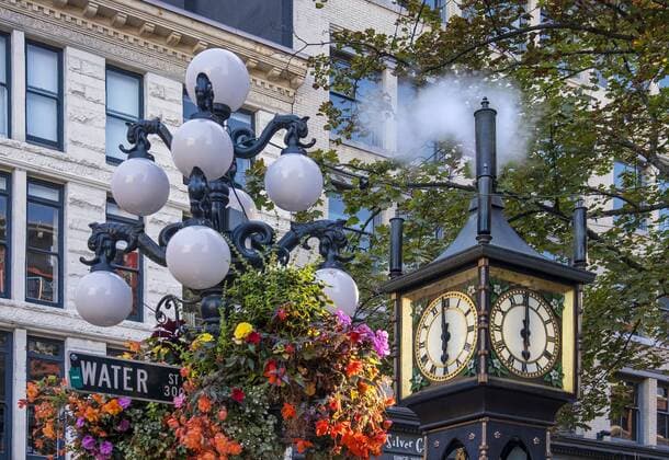 Steam emanates from the Gastown steam clock as it strikes 6pm in Vancouver. Copyright: xAlanxNovelli LOOPxIMAGESx ANI22316WT23