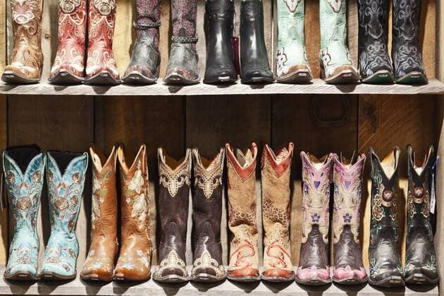 Western cowgirl boots outside a shop in Santa Fe in New Mexico. Copyright: xJulianxCastle LOOPxIMAGESx JCA4813WT18