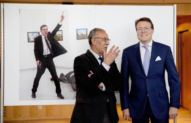22-04-2017 Amsterdam Prince Constantijn and Princess Laurentien with Burhan Ozbilici during the World Press Photo 2016 award at the muziekgebouw ’t IJ in Amsterdam.  Copyright: xppe nieboerx