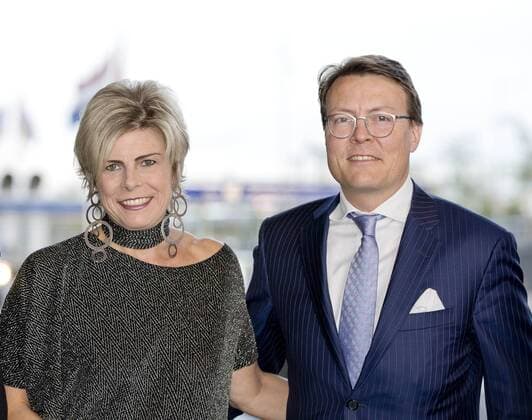 22-04-2017 Amsterdam Prince Constantijn and Princess Laurentien with Burhan Ozbilici during the World Press Photo 2016 award at the muziekgebouw ’t IJ in Amsterdam.  Copyright: xppe nieboerx