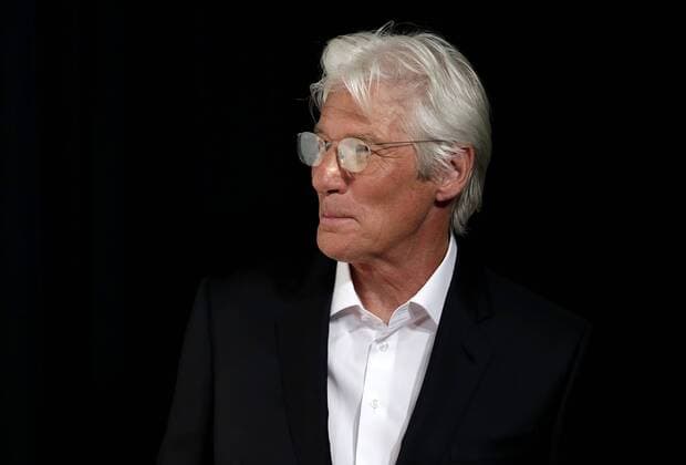 Richard Gere arrives on the red carpet at The Dinner Premiere at BMCC Tribeca PAC on April 24, 2017 in New York City.  NYP20170424152 JOHNxANGELILLO