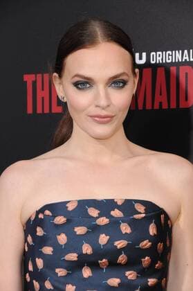 April 25, 2017 - Hollywood, CA, United States - 25 April 2017 - Hollywood, California - Madeline Brewer. Los Angeles premiere of Hulu s The Handmaid s Tale held at ArcLight Hollywood in Hollywood. Photo Credit: AdMedia Hollywood United States - ZUMAa123 20170425_zaa_a123_037 Copyright: xBirdiexThompsonx