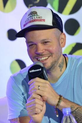 Puerto Rican singer Rene Perez, known as Residente , takes part at the forum ICONIC SINGER-SONGWRITER, as part of the Billboard Latin Muisc Awards Conference, at the Ritz Carlton Hotel in Miami, Florida, United States, 26 April 2017. Residente, former singer of Calle 13, critiziced some of his colleagues who make music with the only aim to make money and compared them to fast food producers. RESIDENTE COMPARED COMMERCIAL MUSIC TO FAST FOOD !ACHTUNG: NUR REDAKTIONELLE NUTZUNG!  Copyright: xGiorgioxVierax MIA001 20170426-636288393351075152