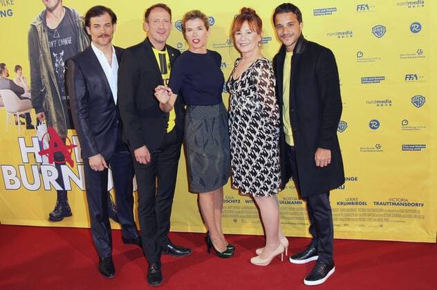 Torben Liebrecht, Wotan Wilke Moehring, Ulrike Krumbiegel, Anke Engelke, Andre Erkau und Kostja Ullmann bei der Premiere des Kinofilms Happy Burnout im Cinemaxx Dammtor. Hamburg, 26.04.2017 Foto:xH.xHartmannx xFuturexImage