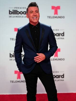 Latin celebrity Jorge Bernal walks the red carpet during the 2017 Billboard Latin Music Awards at the Bank United Center, University of Miami, Miami, Florida on April 27, 2017.  MIA20170427106 GARYxIxROTHSTEIN