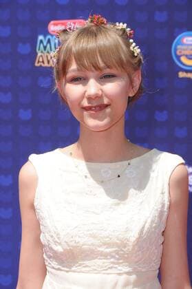 April 29, 2017 - Los Angeles, CA, United States - 29 April 2017 - Los Angeles, California - Grace Vanderwaal. 2017 Radio Disney Music Awards held at Microsoft Theater in Los Angeles. Photo Credit: AdMedia Los Angeles United States - ZUMAa123 20170429_zaa_a123_123 Copyright: xBirdiexThompsonx