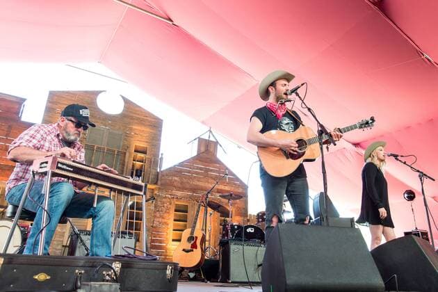 April 29, 2017 - Indio, California, U.S - TEA KELLY, RUSTON KELLY and ABBY SEVIGNY perform as Ruston Kelly during Stagecoach Music Festival in Indio, California Indio U.S. - ZUMAs135 20170429_zap_s135_161 Copyright: xDanielxDeSloverx