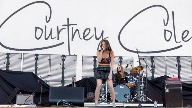 April 30, 2017 - Indio, California, U.S - COURTNEY COLE during Stagecoach Music Festival in Indio, California Indio U.S. - ZUMAs135 20170430_zap_s135_032 Copyright: xDanielxDeSloverx